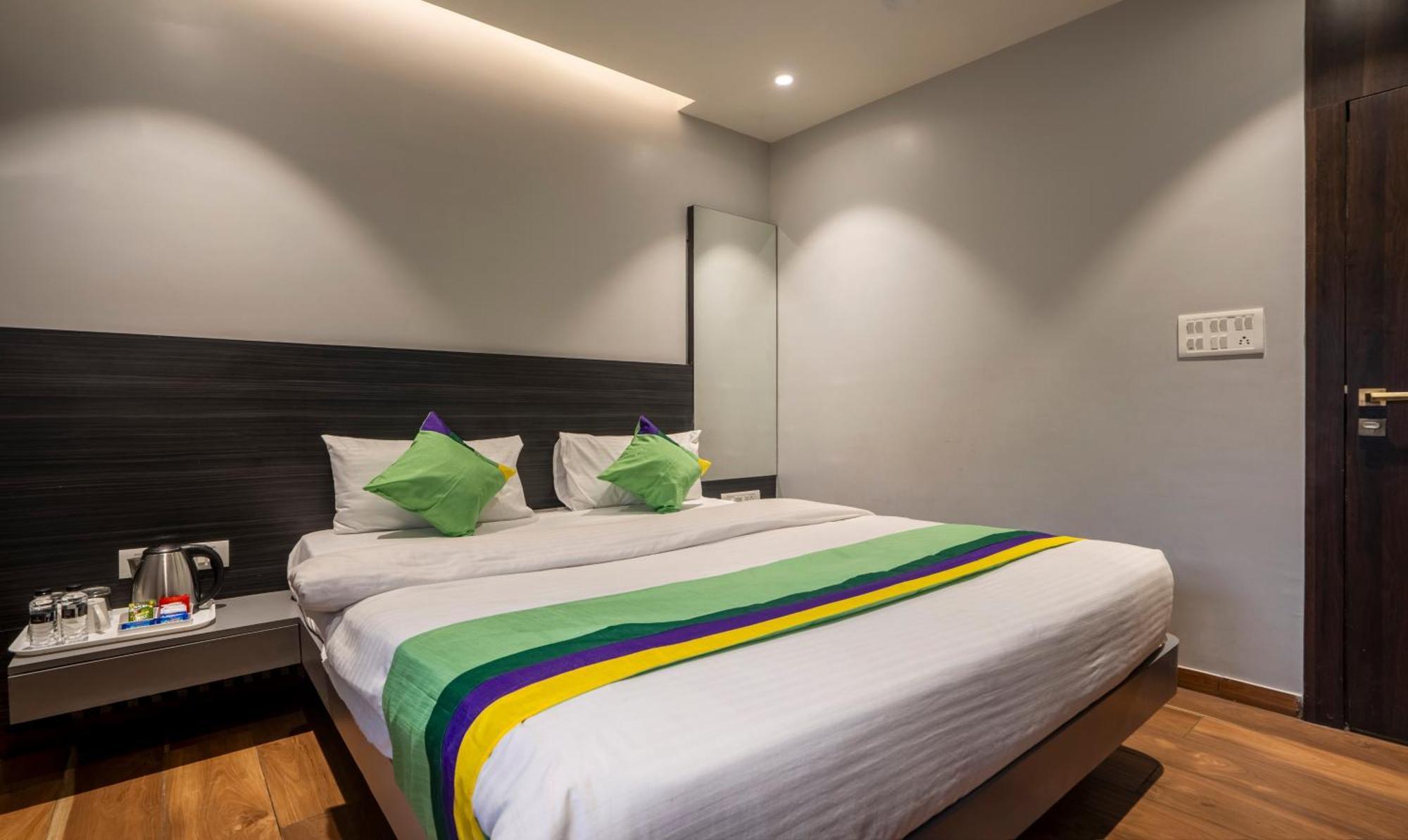 Treebo Prasha Hotel Nashik Ngoại thất bức ảnh
