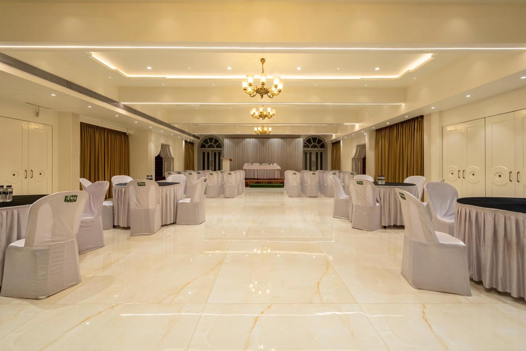 Treebo Prasha Hotel Nashik Ngoại thất bức ảnh